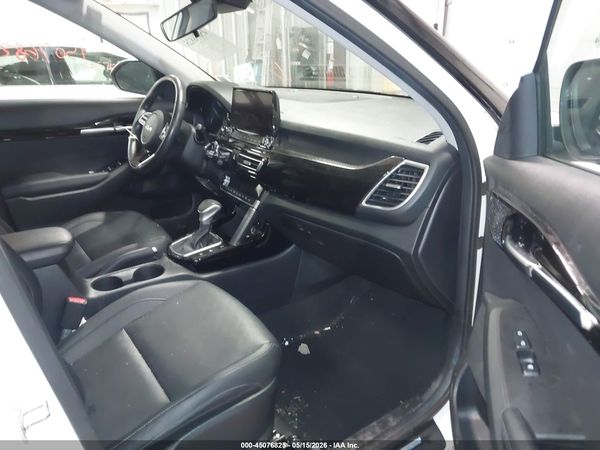 2022 KIA SELTOS EX