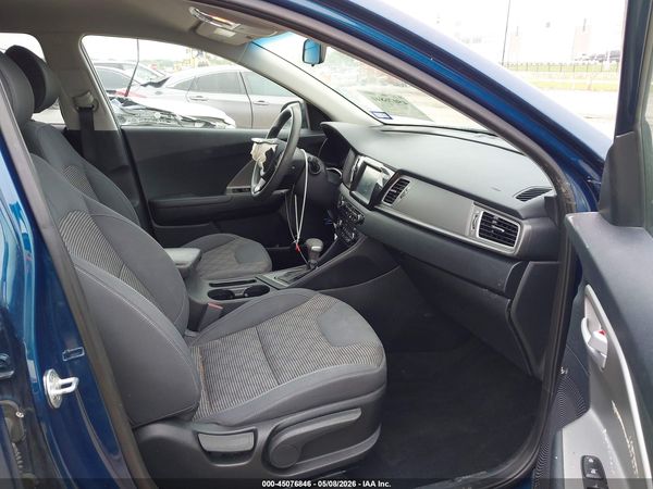 2018 KIA NIRO LX