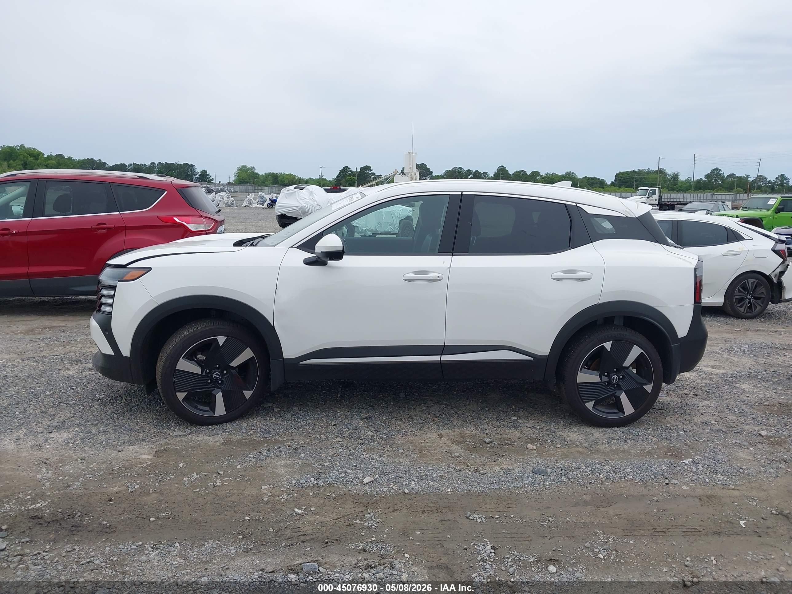 2025 NISSAN KICKS SR FWD