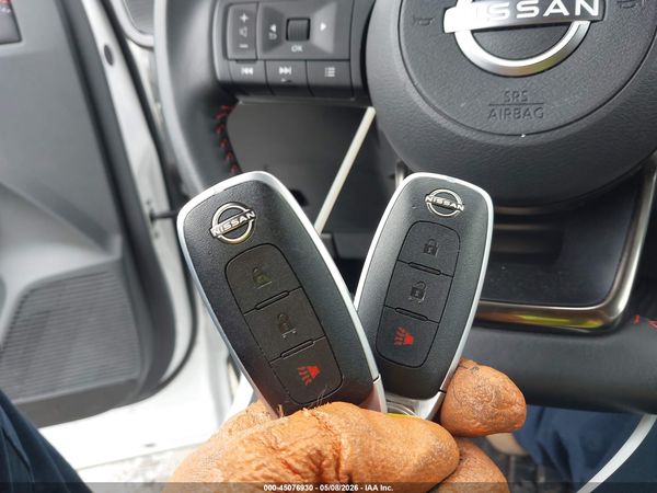 2025 NISSAN KICKS SR FWD