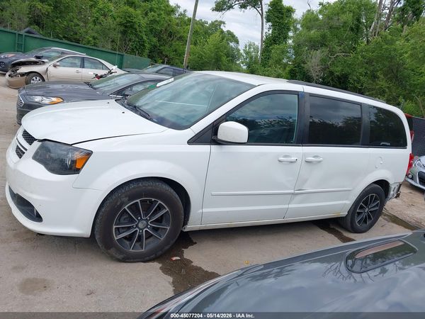 2017 DODGE GRAND CARAVAN GT