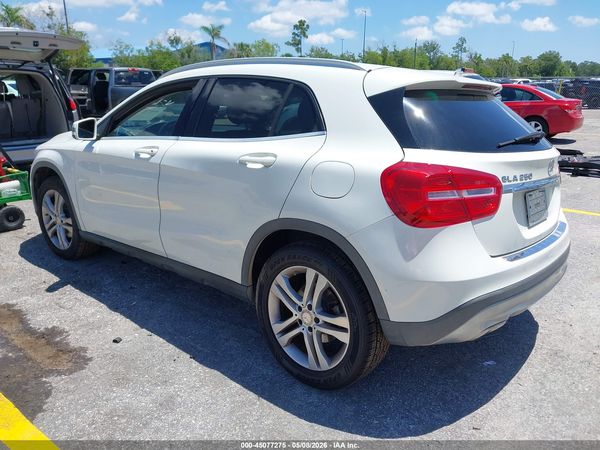 2015 MERCEDES-BENZ GLA 250 4MATIC