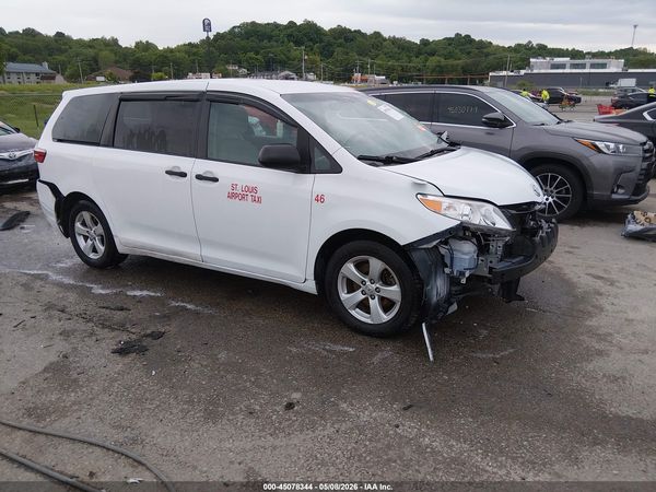 2017 TOYOTA SIENNA L 7 PASSENGER — I1