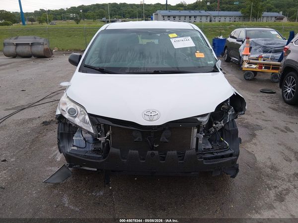 2017 TOYOTA SIENNA L 7 PASSENGER — I115