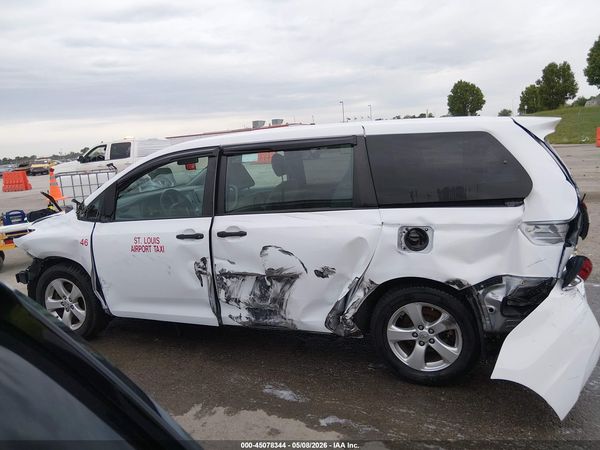 2017 TOYOTA SIENNA L 7 PASSENGER — I117