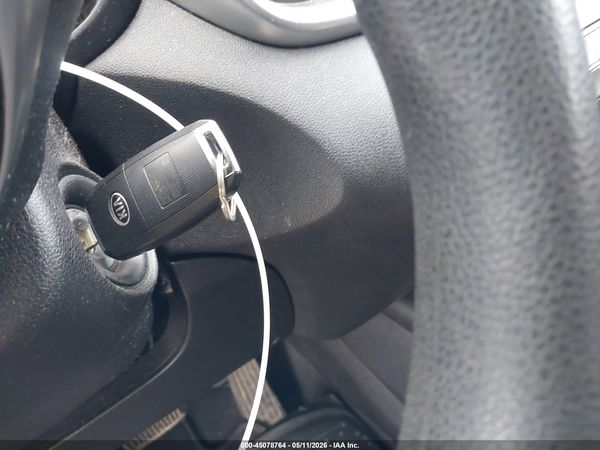 2019 KIA SORENTO 2.4L LX
