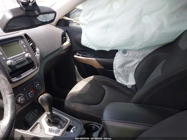 2018 JEEP CHEROKEE LATITUDE FWD