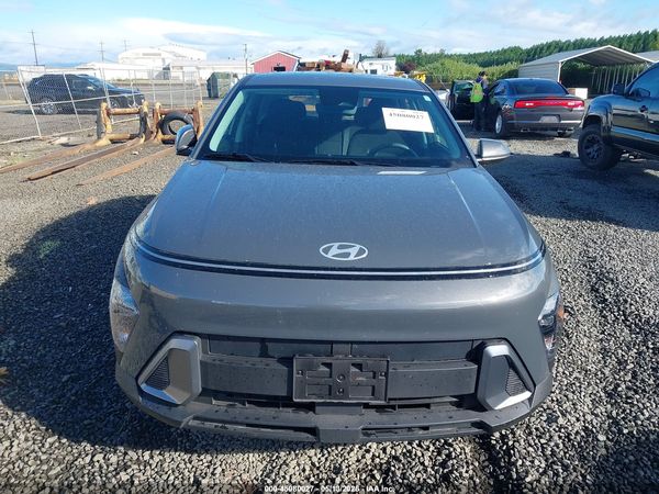 2025 HYUNDAI KONA SE