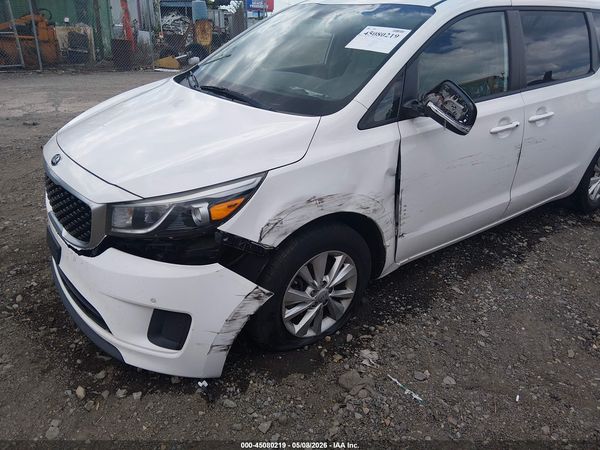 2017 KIA SEDONA LX