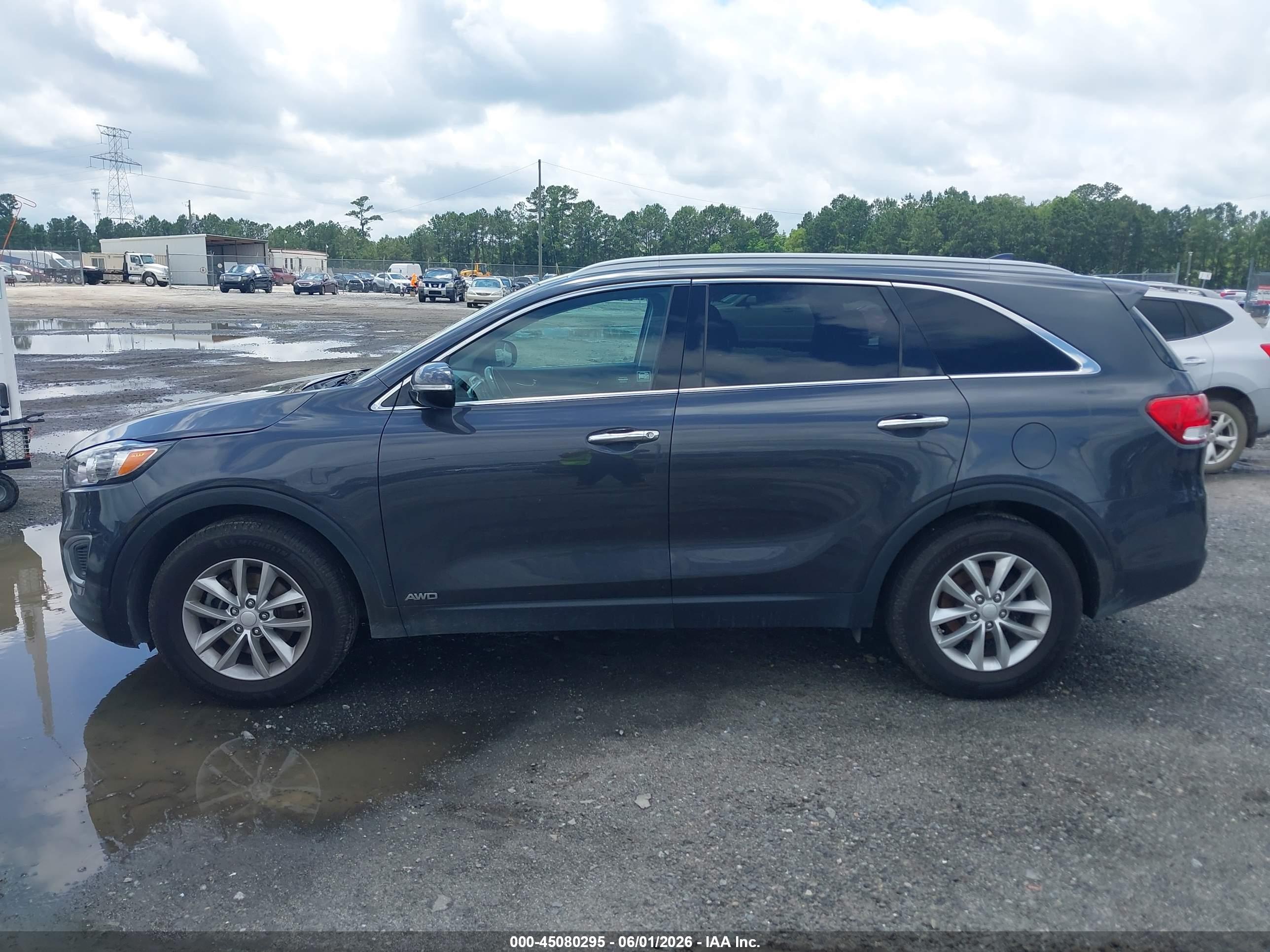 2016 KIA SORENTO 2.4L LX