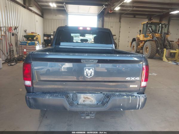 2019 RAM 1500 CLASSIC TRADESMAN  4X4 5'7 BOX