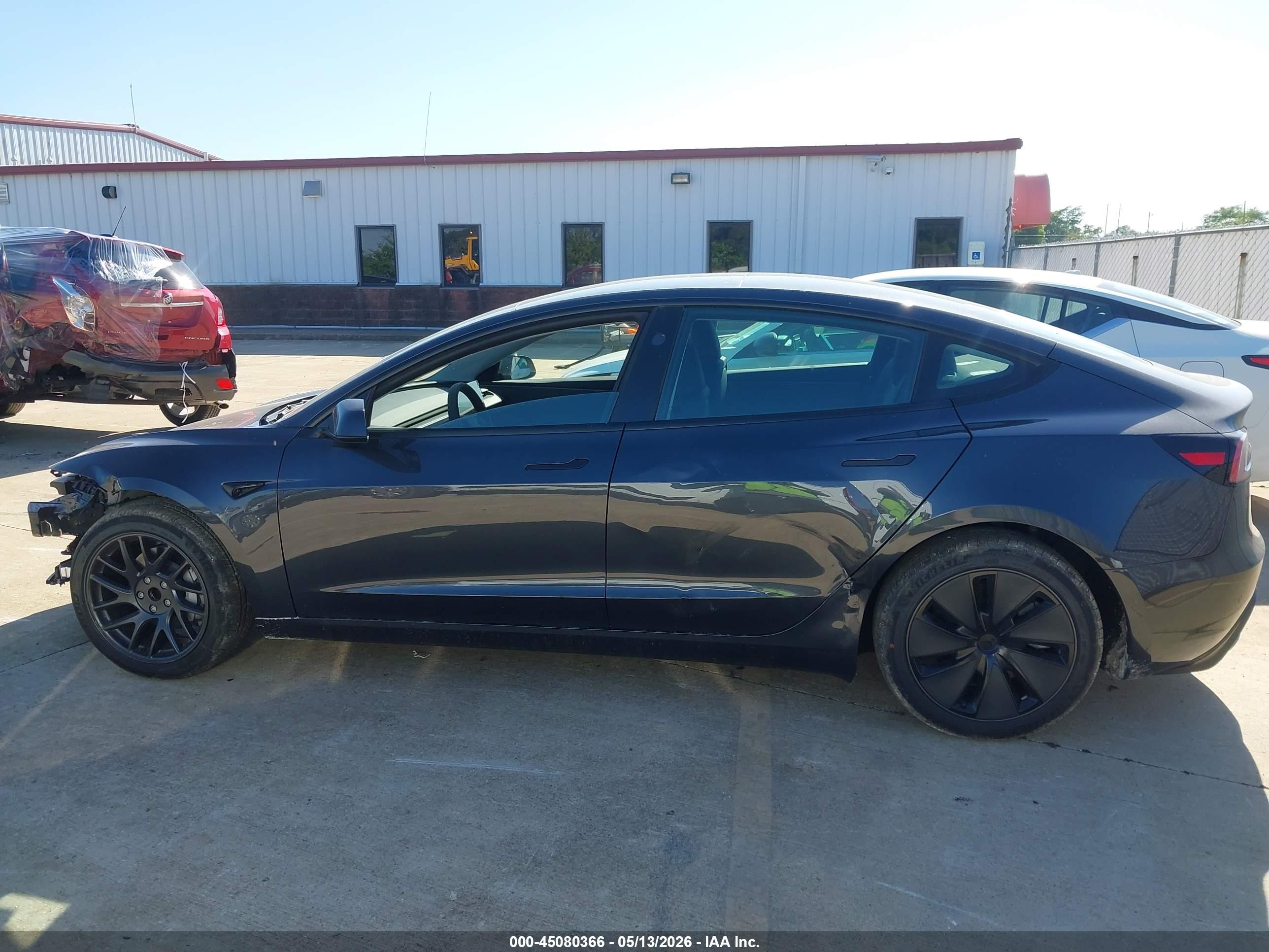 2026 TESLA MODEL 3