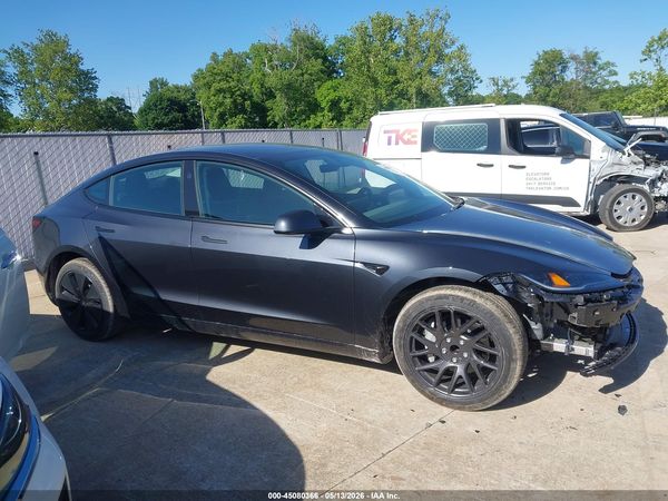2026 TESLA MODEL 3