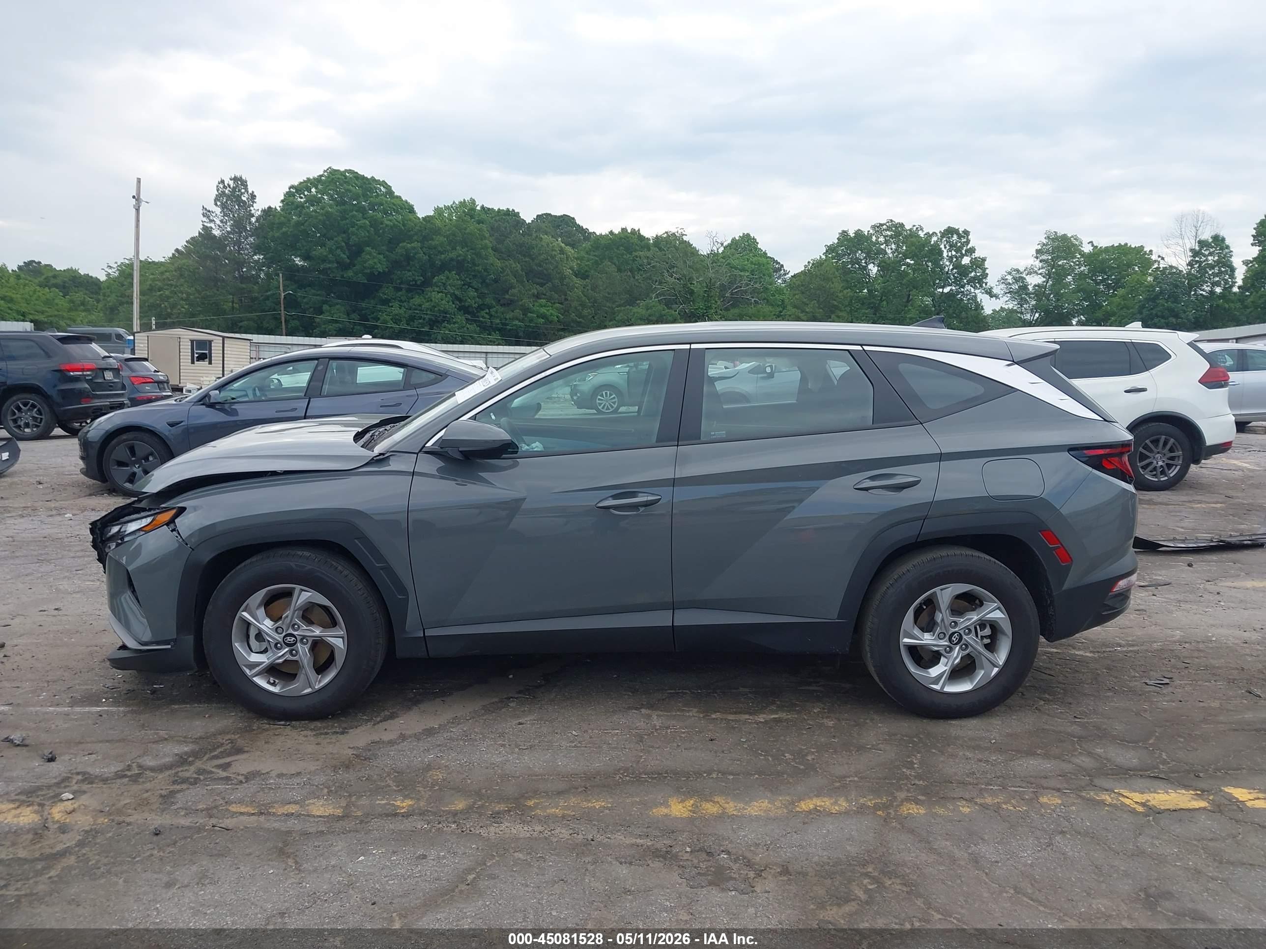 2024 HYUNDAI TUCSON SE