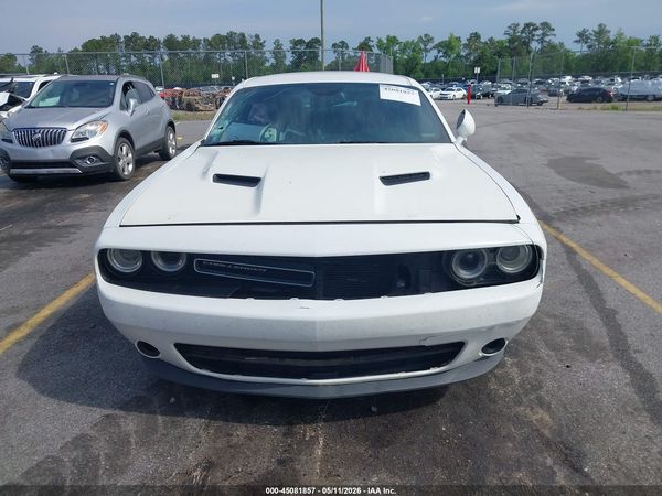 2015 DODGE CHALLENGER SXT