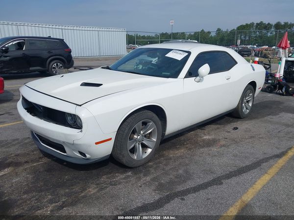 2015 DODGE CHALLENGER SXT