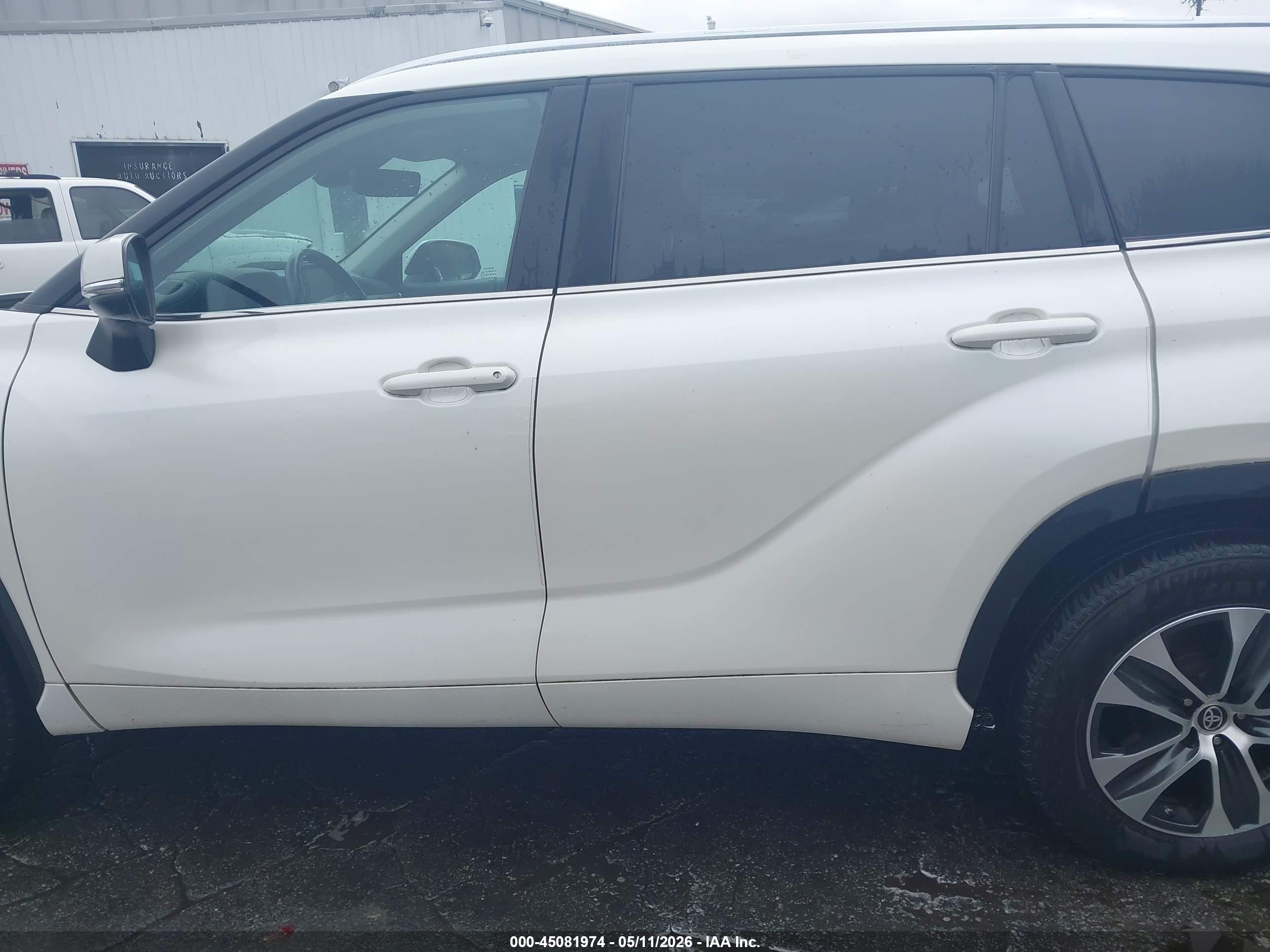2021 TOYOTA HIGHLANDER XLE