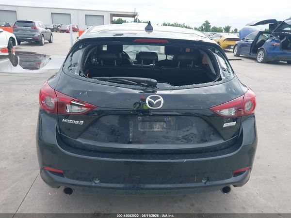 2018 MAZDA MAZDA3 TOURING