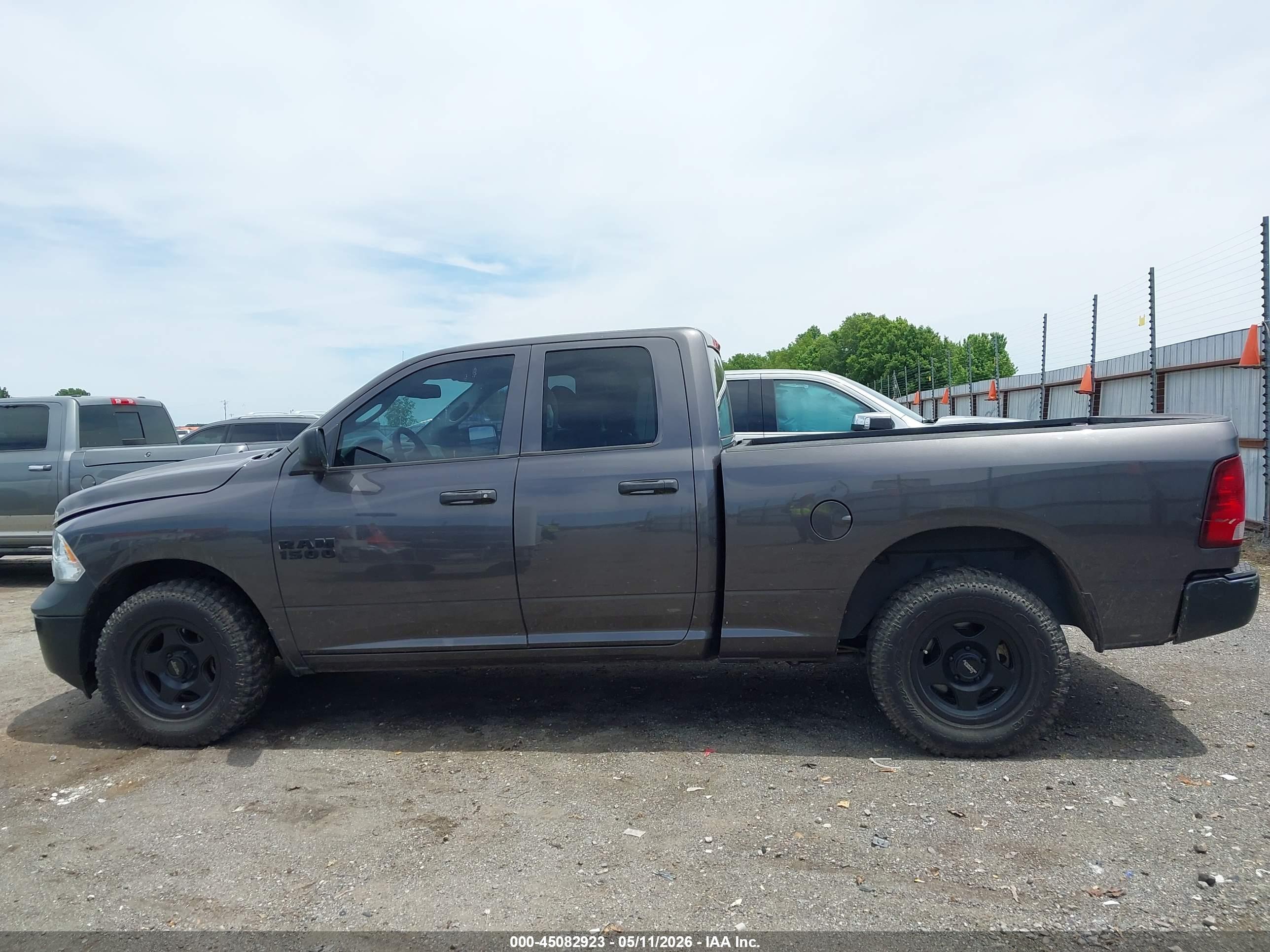 2018 RAM 1500 TRADESMAN  4X2 6'4 BOX