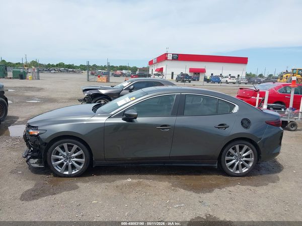 2022 MAZDA MAZDA3 PREFERRED
