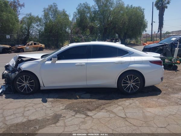 2023 LEXUS ES 300H