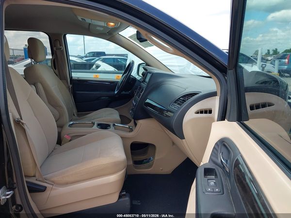2013 DODGE GRAND CARAVAN SXT — I5
