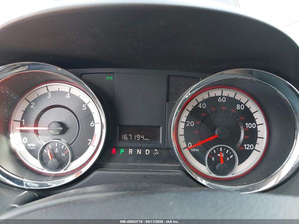 2013 DODGE GRAND CARAVAN SXT — I7