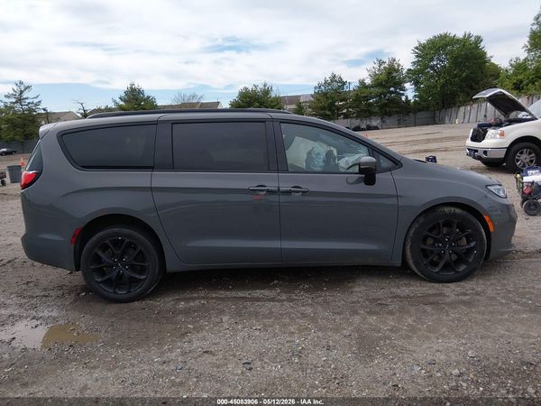 2023 CHRYSLER PACIFICA TOURING L AWD — I116