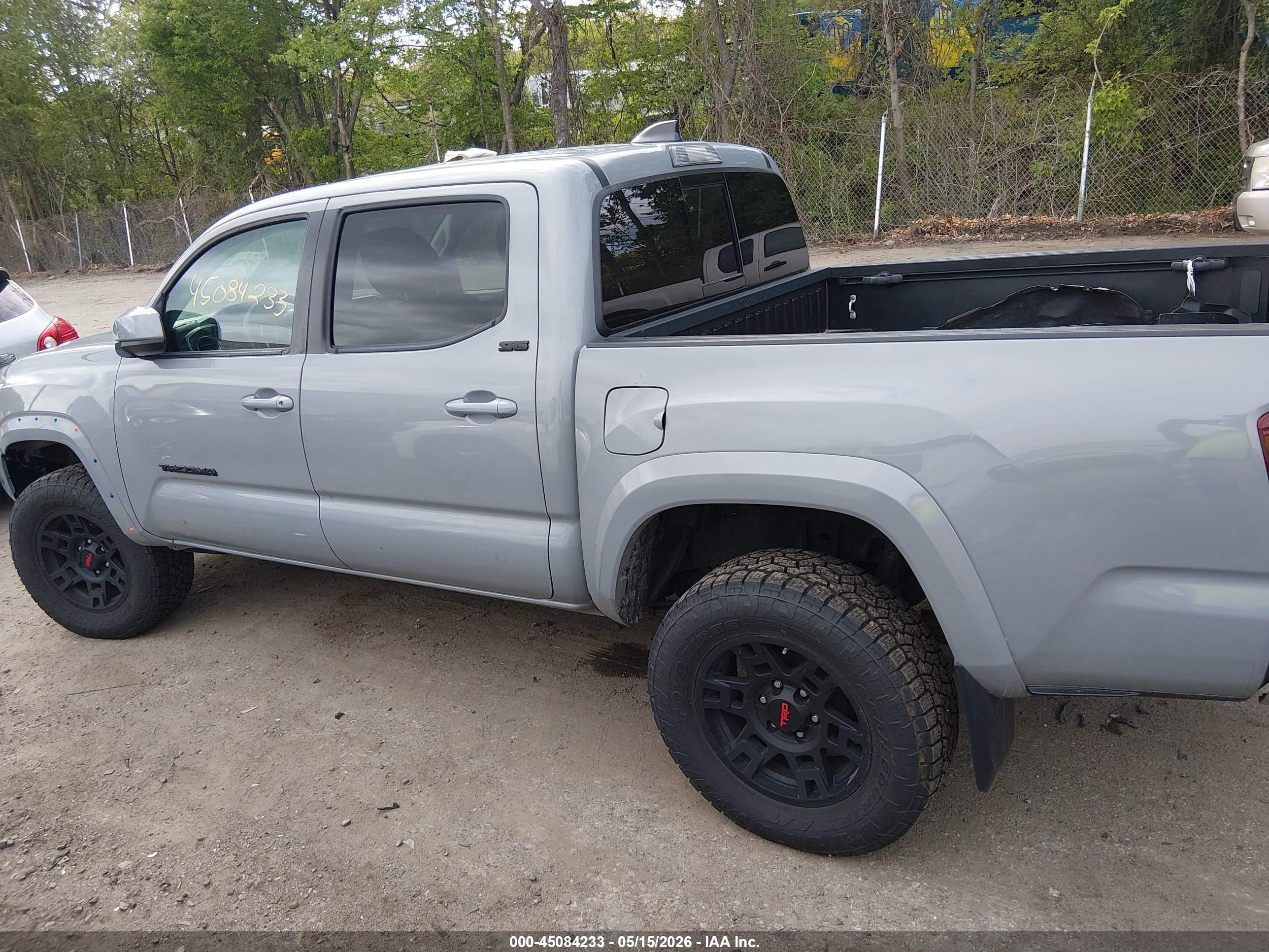 2021 TOYOTA TACOMA SR5 V6