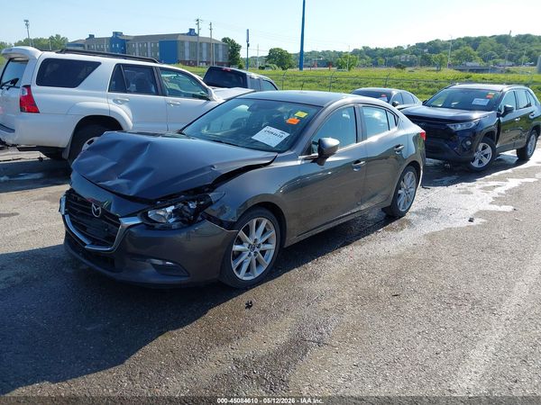2017 MAZDA MAZDA3 TOURING