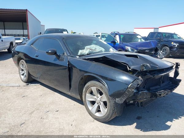 2018 DODGE CHALLENGER SXT
