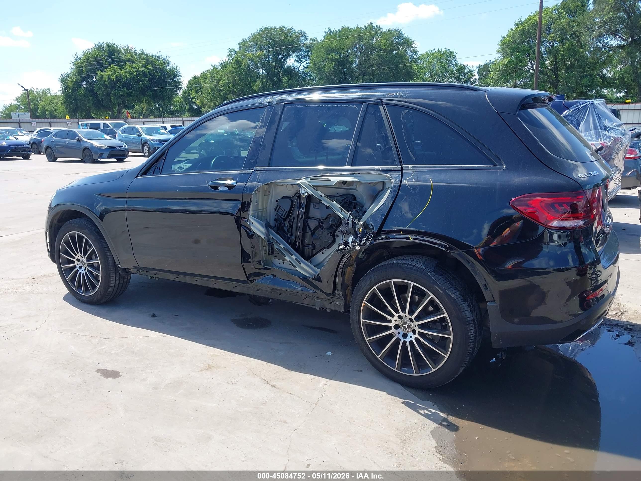 2022 MERCEDES-BENZ GLC 300 SUV