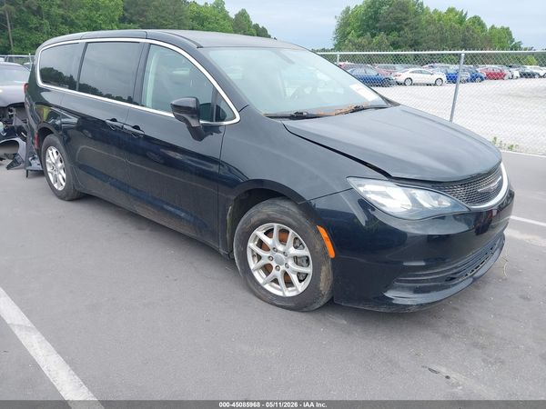 2017 CHRYSLER PACIFICA TOURING — I1