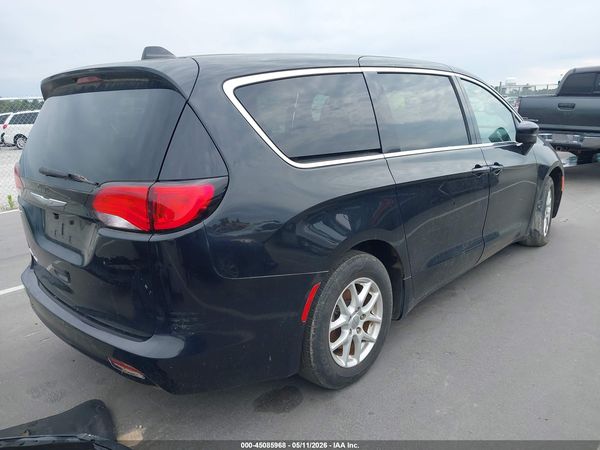 2017 CHRYSLER PACIFICA TOURING — I4