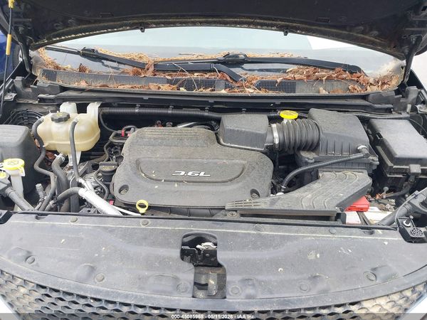 2017 CHRYSLER PACIFICA TOURING — I10