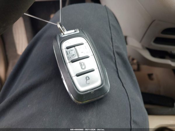 2017 CHRYSLER PACIFICA TOURING — I11