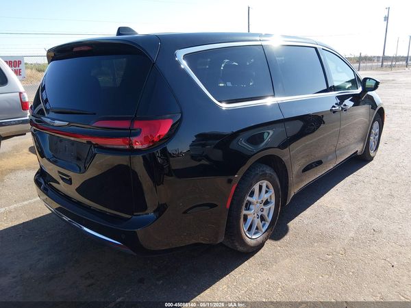 2025 CHRYSLER PACIFICA SELECT — I4