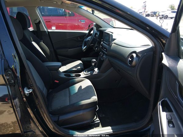 2020 HYUNDAI KONA SE