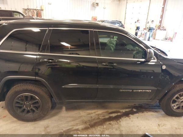 2019 JEEP GRAND CHEROKEE LAREDO E 4X4