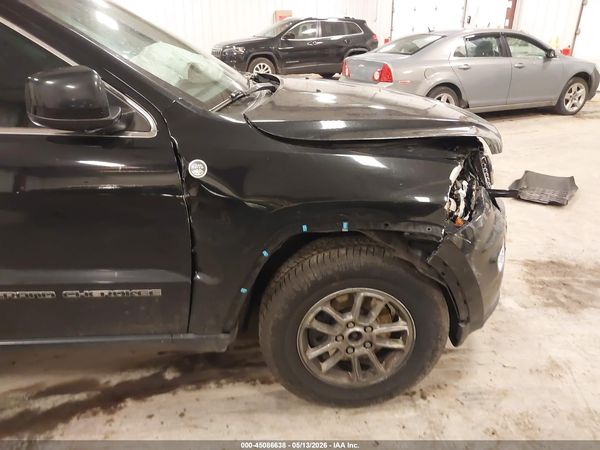 2019 JEEP GRAND CHEROKEE LAREDO E 4X4