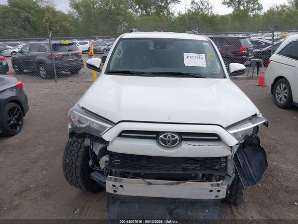 2021 TOYOTA 4RUNNER SR5