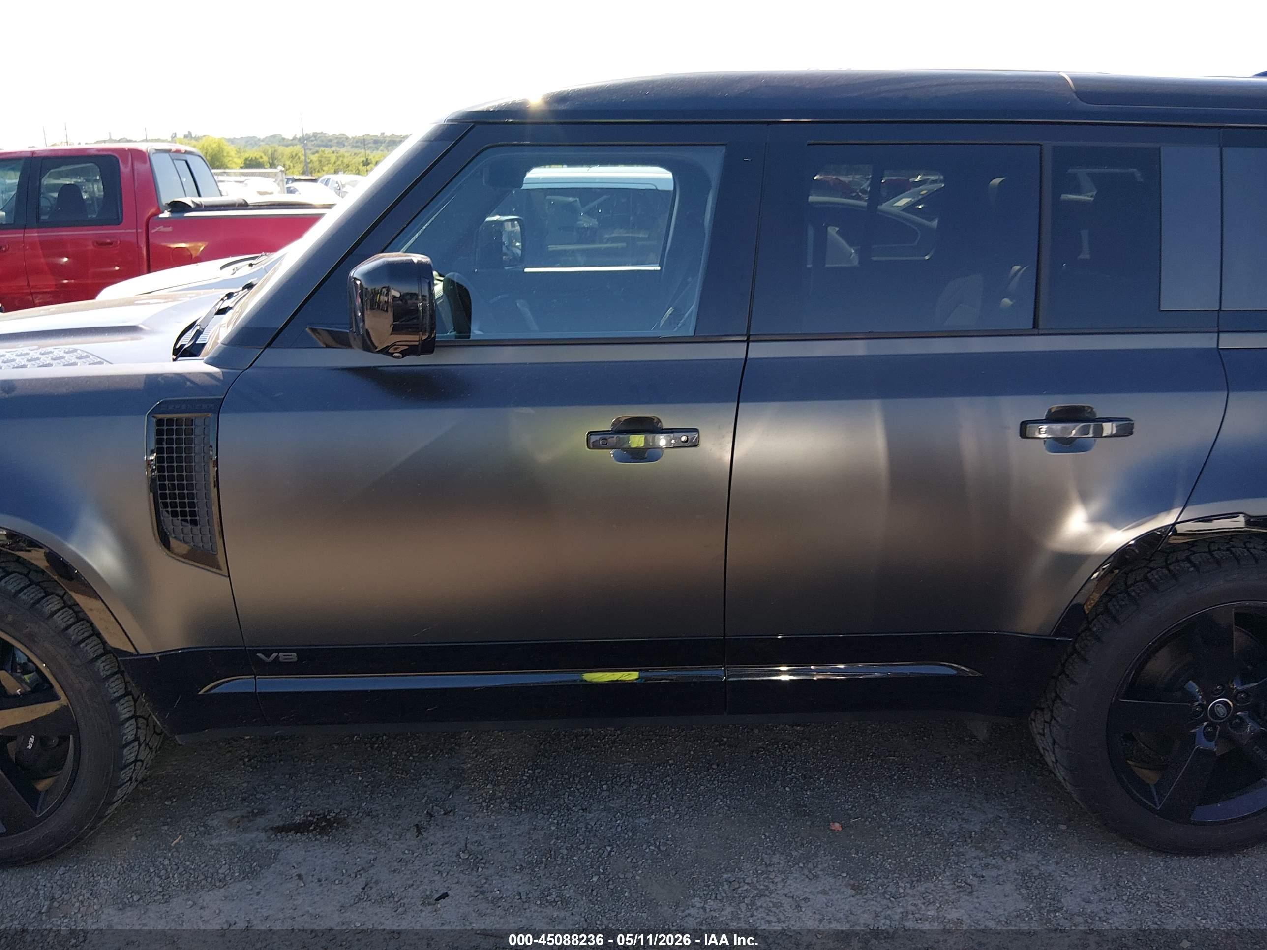 2023 LAND ROVER DEFENDER