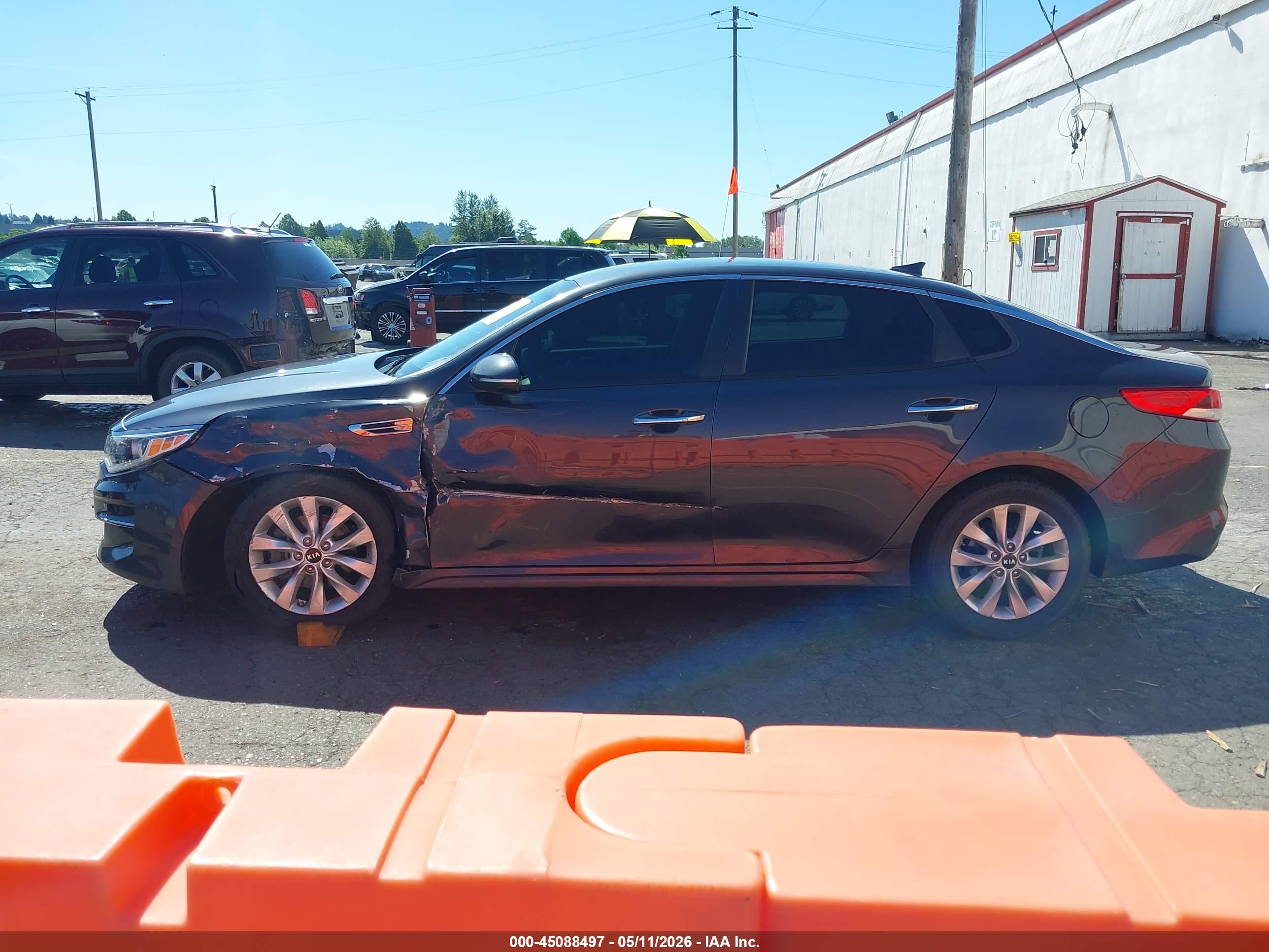 2017 KIA OPTIMA LX