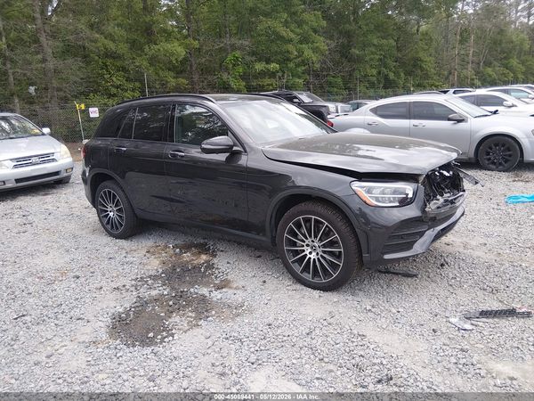2022 MERCEDES-BENZ GLC 300 SUV
