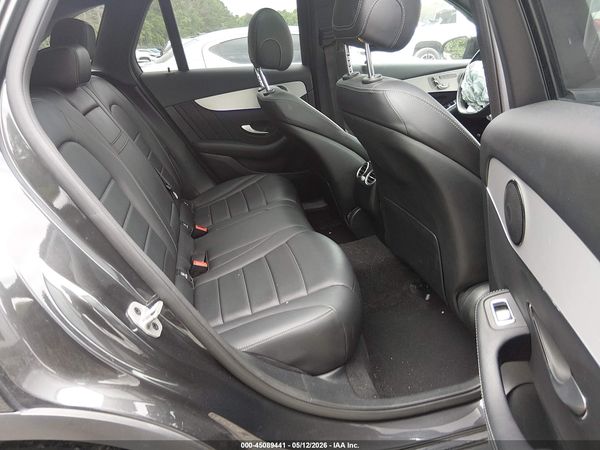 2022 MERCEDES-BENZ GLC 300 SUV