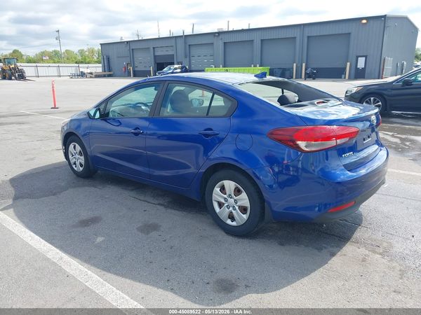 2017 KIA FORTE LX