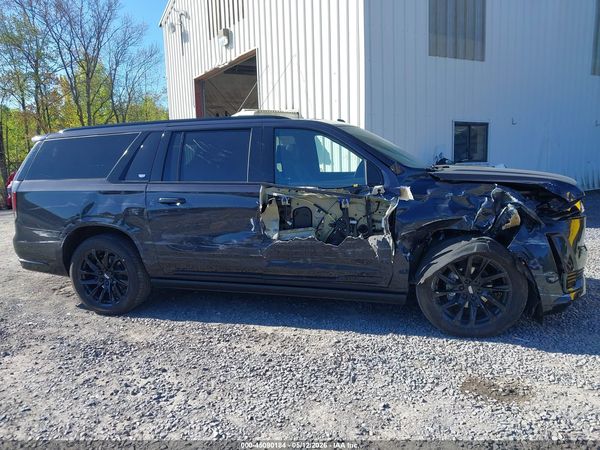 2024 CADILLAC ESCALADE ESV 4WD SPORT
