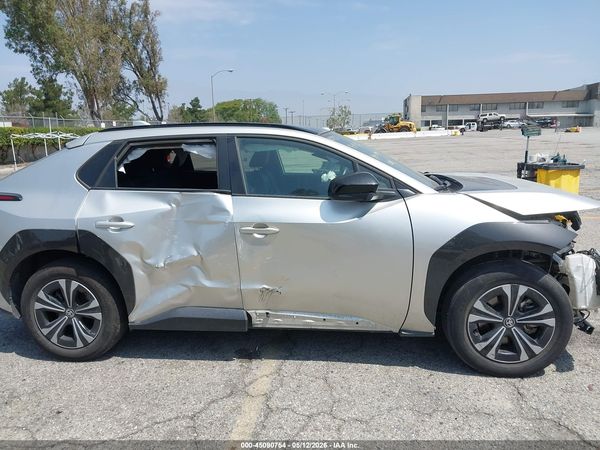 2024 TOYOTA BZ4X XLE