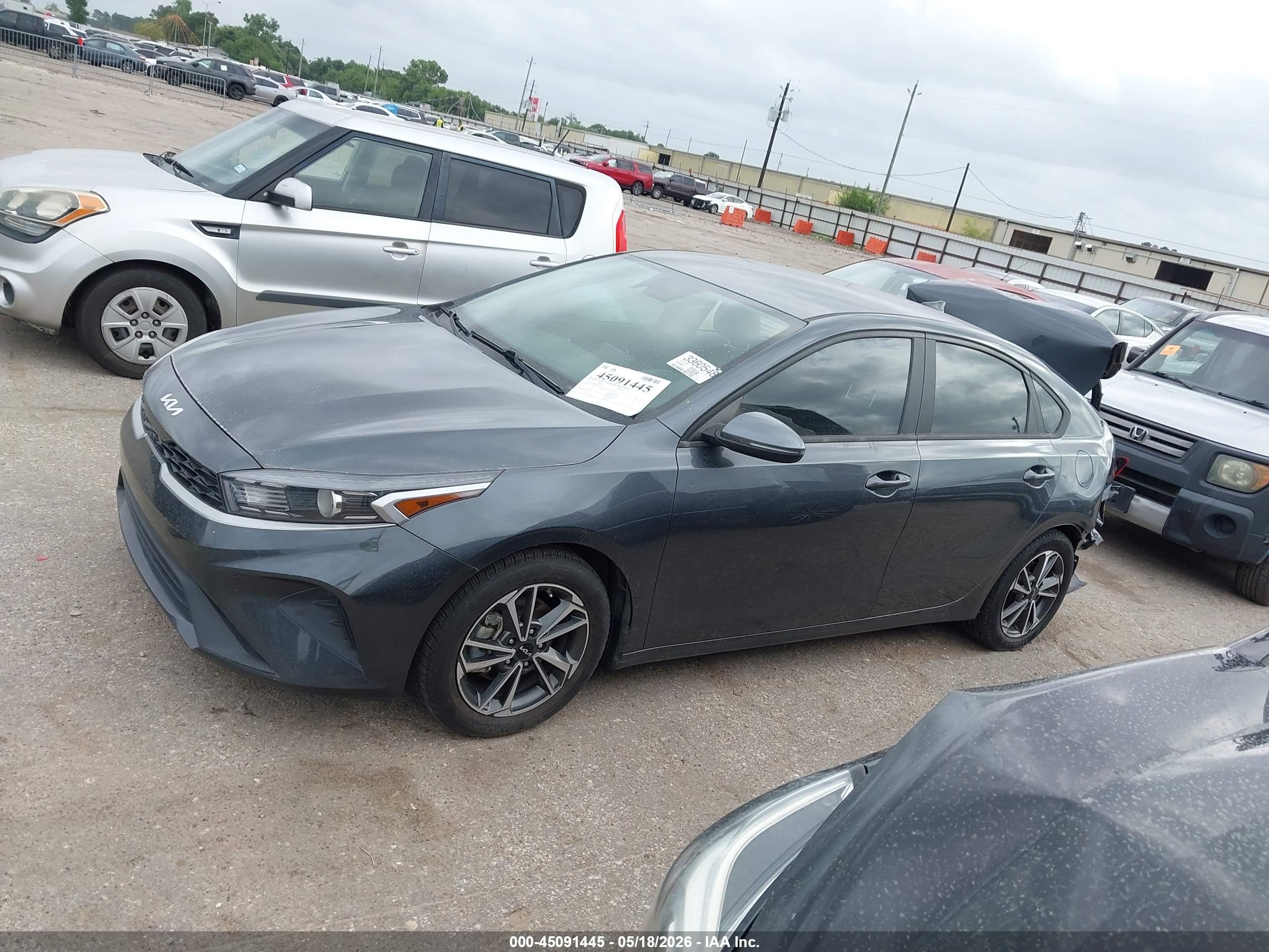 2023 KIA FORTE LXS