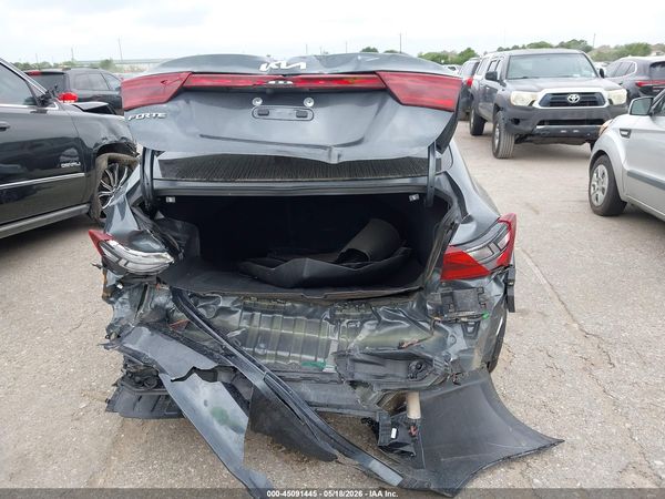 2023 KIA FORTE LXS
